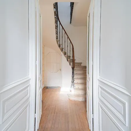 Sweet Blue T1 Gare * Libourne